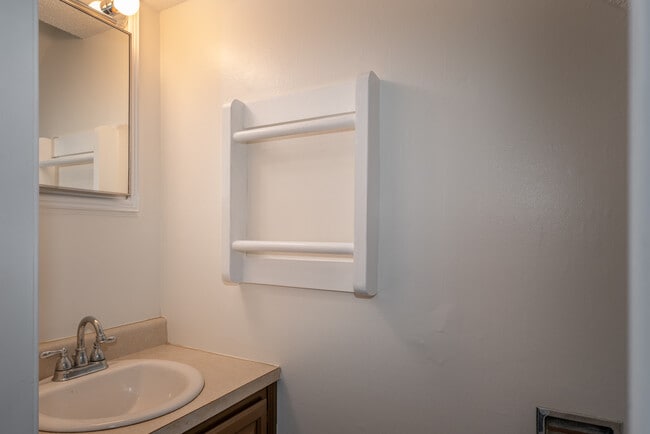 Photo - 70 Greenville Hwy (Brevard, NC) Townhome