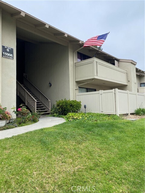 Building Photo - 15906 Alta Vista Dr