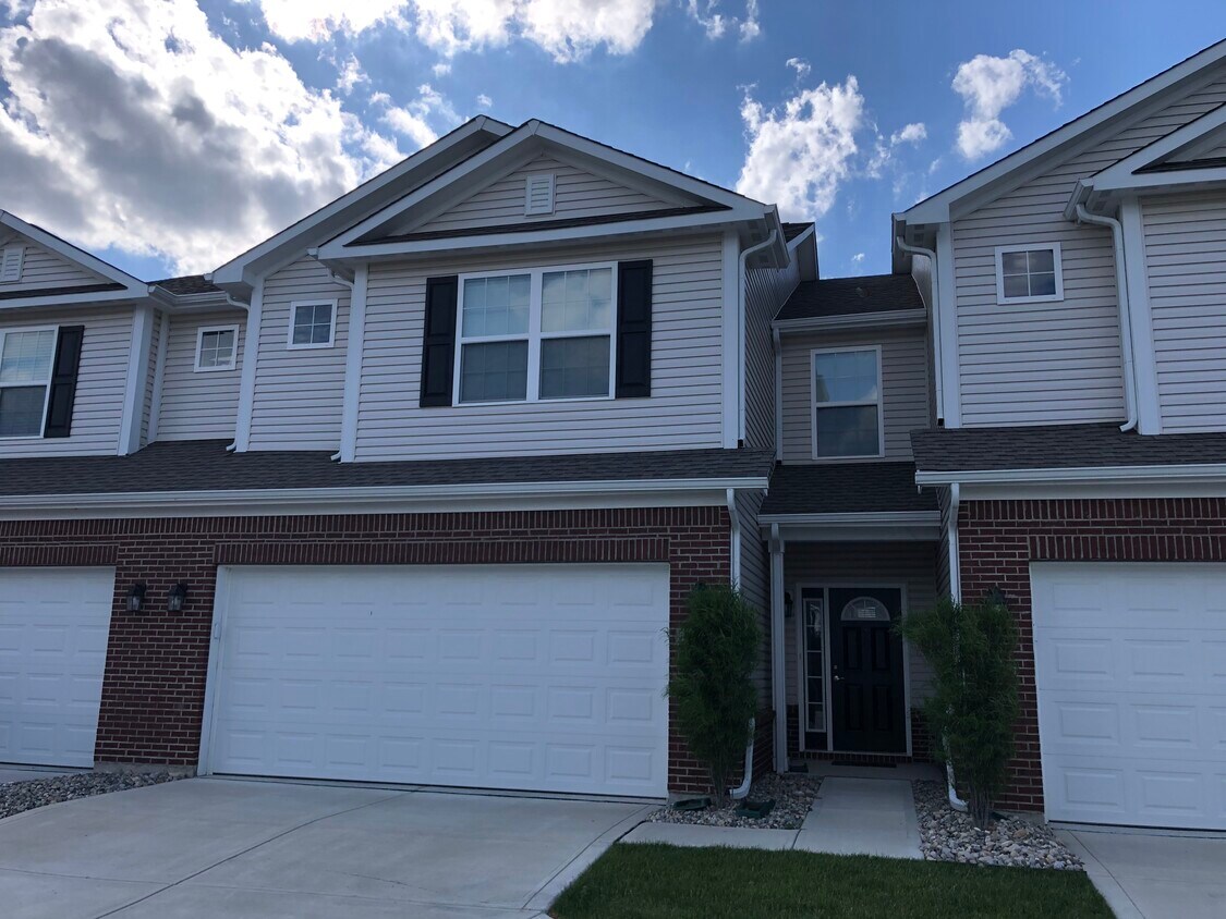 Foto principal - 9630 Rolling Plain Dr