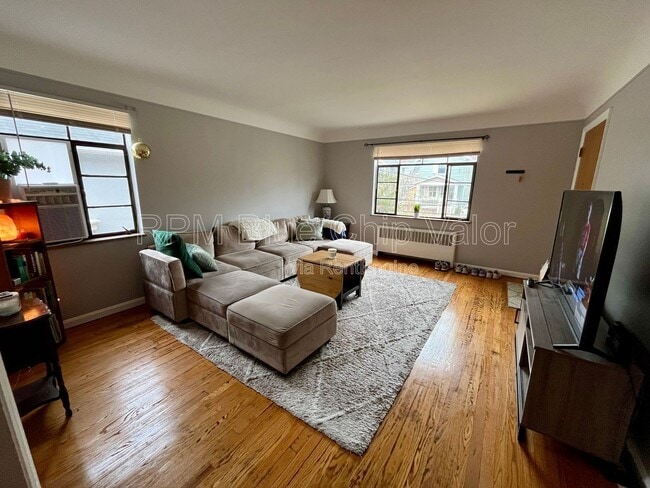 Foto del edificio - 3522 Pembroke Ave