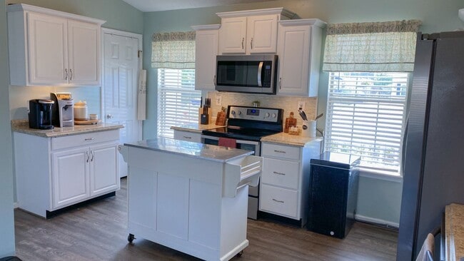 Building Photo - 205 Millwheel Ct