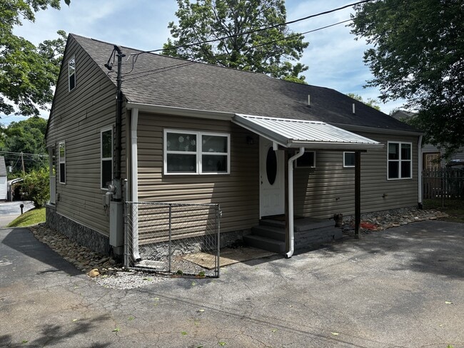 Photo - 1940 McClung Ave House
