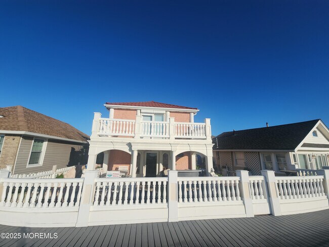 Foto del edificio - 247 Boardwalk