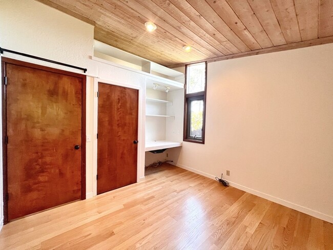 Building Photo - Gorgeous Custom Built Home in Berkeley Hil...