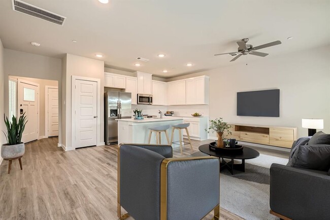 Building Photo - 430 S Centro Cir