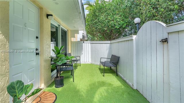 Foto del edificio - 4500 SW 68th Court Cir
