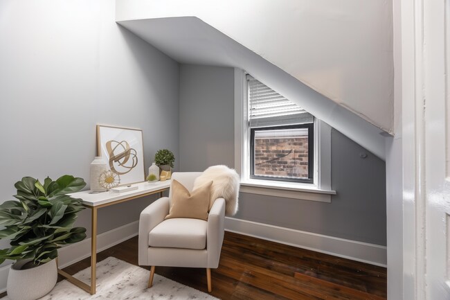 Foto del edificio - 2031 W Moffat St