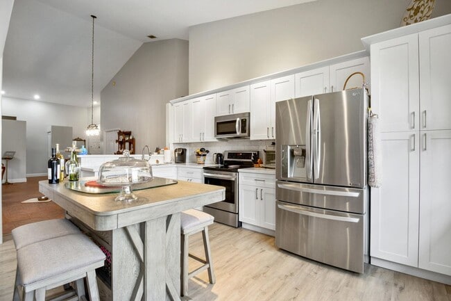 Photo - 202 Sabal Palm Ln House