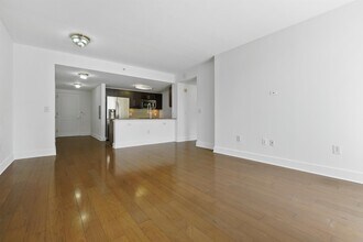 Building Photo - 88 Morgan St