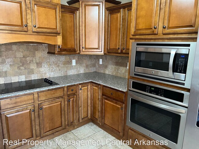 Foto del edificio - 3 br, 2 bath House - 13 Lilly Ann, Circle