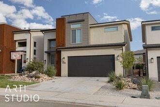 Building Photo - 3156 E Sky Rim Wy