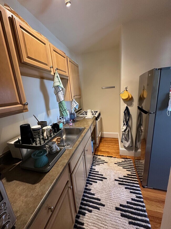 4 Rindge Ter Unit 5, Cambridge, MA 02140 Apartments in Cambridge, MA