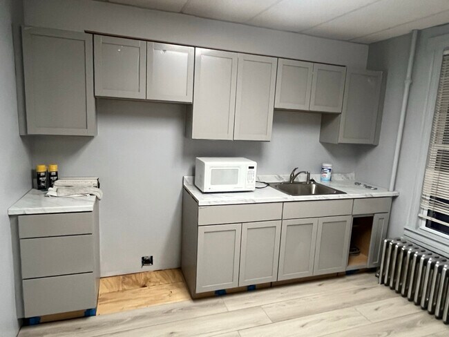 Photo - 762 Main St Apartment