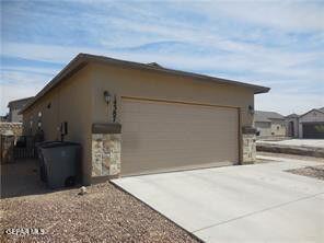 Foto del edificio - 14387 High Rock Dr