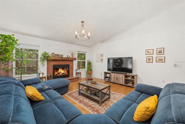Building Photo - 8725 NW 9th Pl