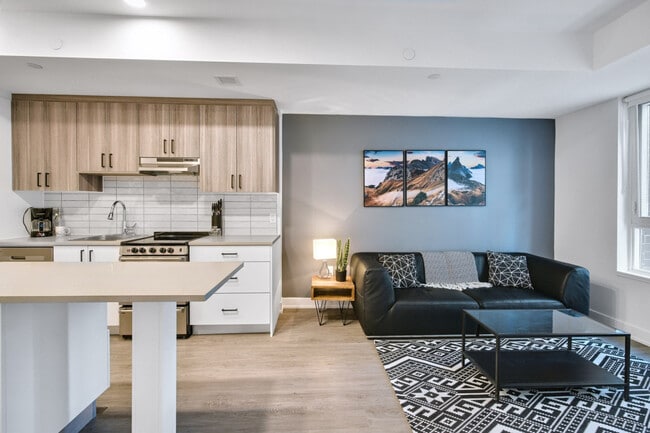 Photo du bâtiment - 90 Champagne Ave S