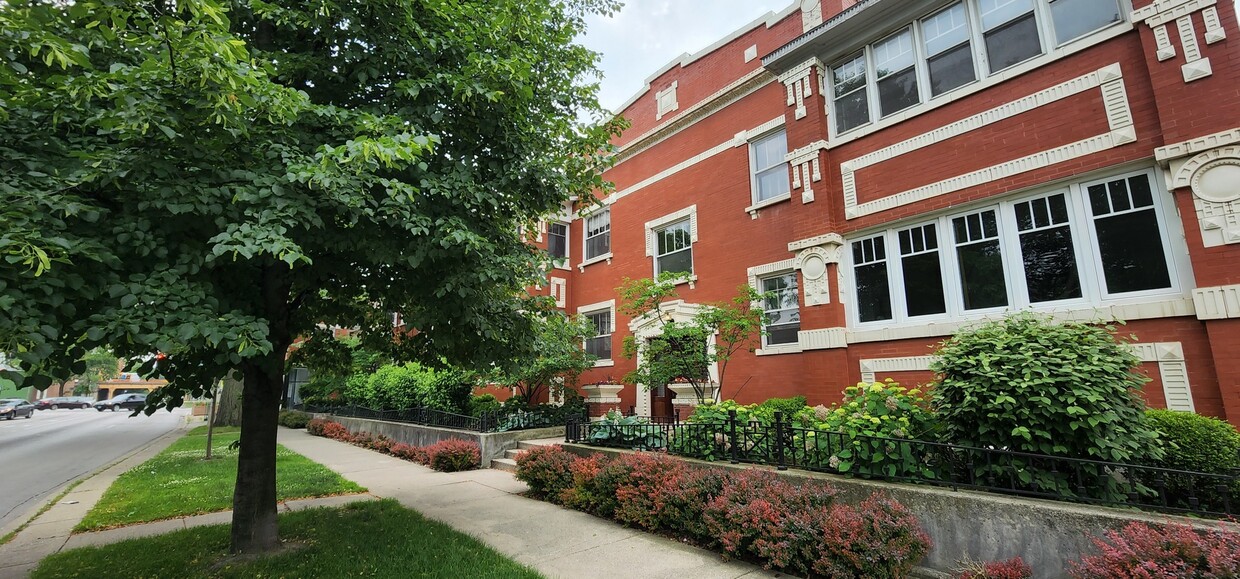 Foto principal - 141 N Ridgeland Ave
