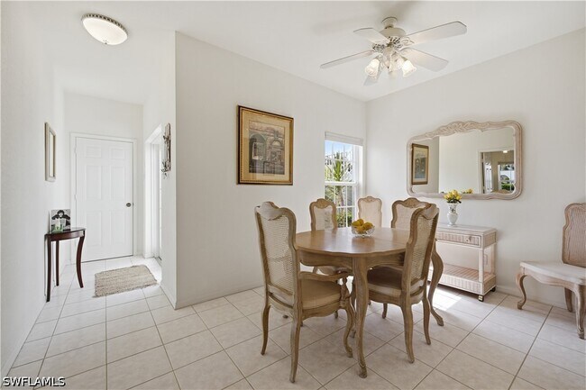 Building Photo - 829 Tanbark Dr