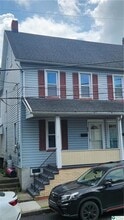 Building Photo - 28 E Walnut St