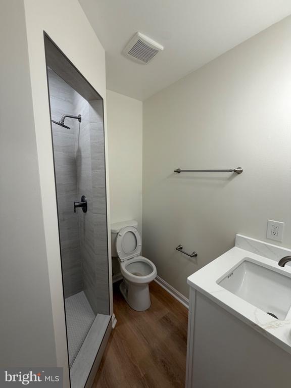 Building Photo - 14949 Madison Ct