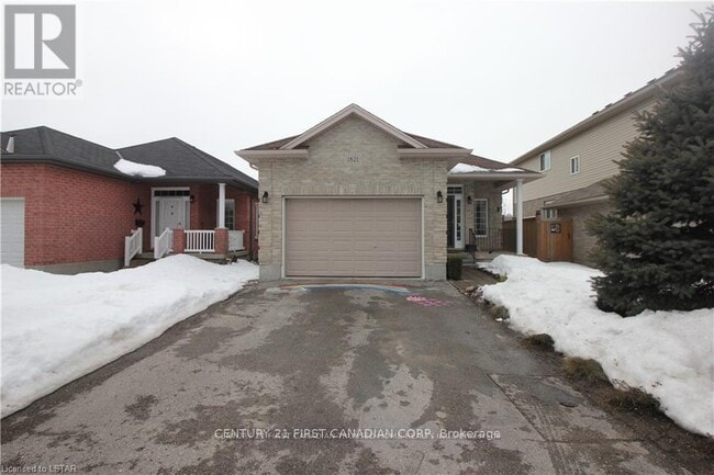 Building Photo - 1821 Dalmagarry Rd