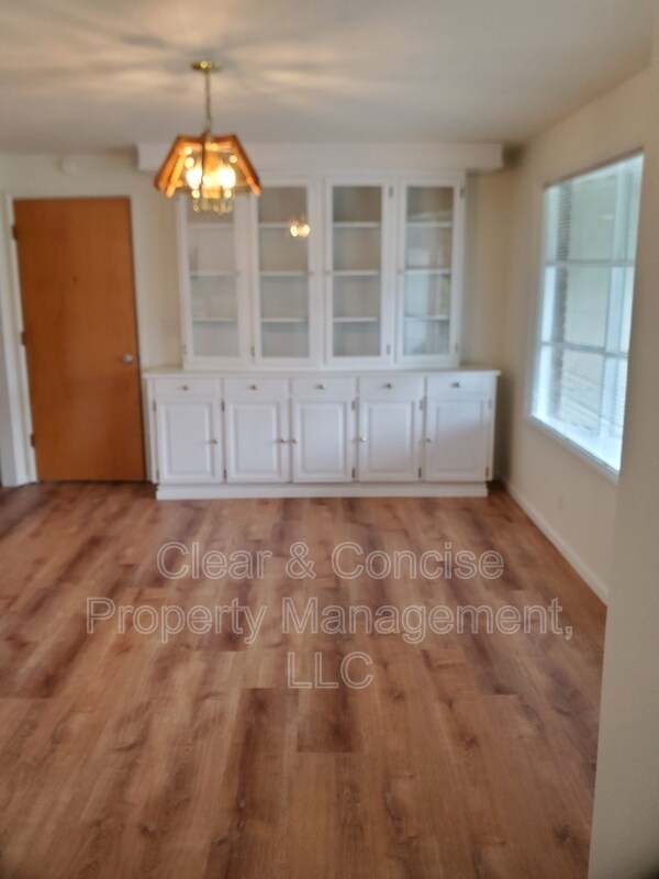 Building Photo - 265 Blackfoot Ave