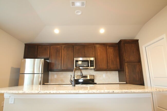 Foto del edificio - 1308-1312 White Sand Dr.