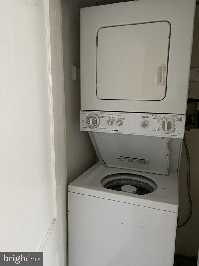 Foto del edificio - 3818 26th Ave