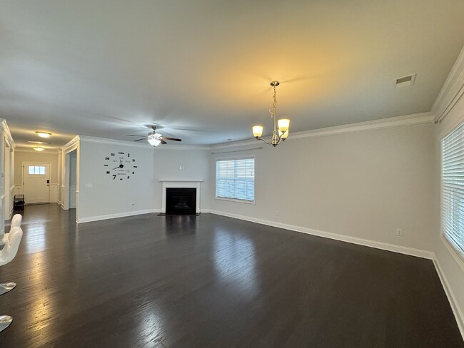 Foto del edificio - Spacious 3 Bedroom Home in Garner!