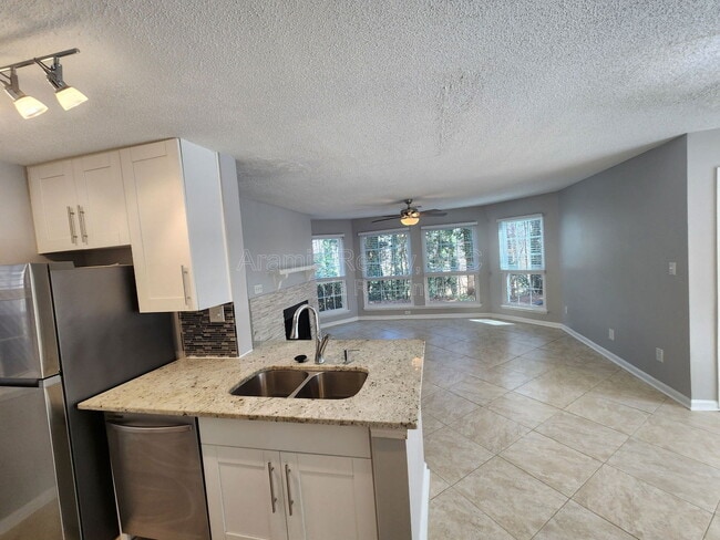 Building Photo - 311 Hawkstone Way