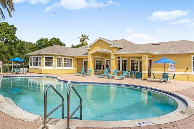 Foto del edificio - 8225 Claire Ann Dr