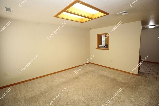 Building Photo - 3427 N Ironwood Ave