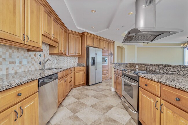 Foto del edificio - 4545 Commerce St