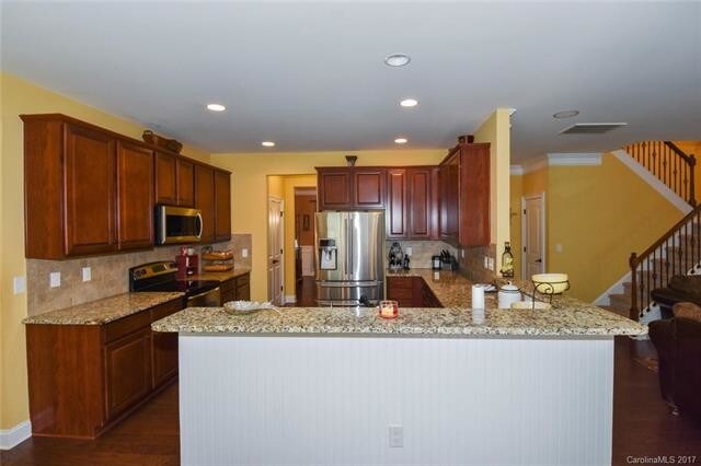 Foto del edificio - 7905 Prescott Glen Pkwy