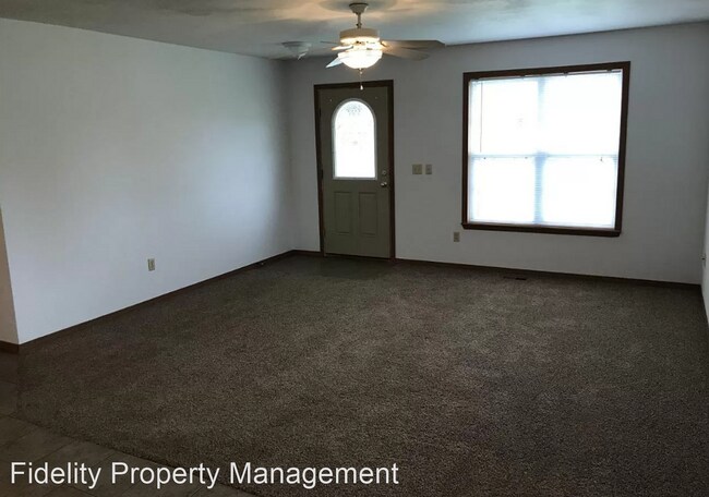 Foto del edificio - 3 br, 2 bath House - 1521 W Garrett Lane