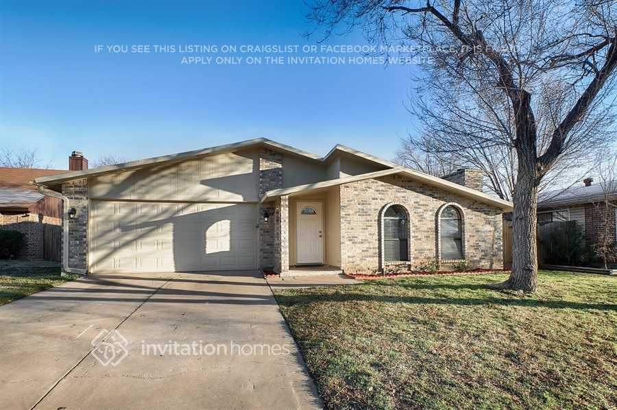 Foto principal - 4121 Staghorn Cir S