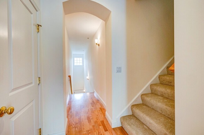 Foto del edificio - 50 Seven Springs Ln