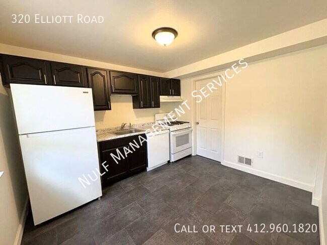 Foto del edificio - 320 Elliott Rd