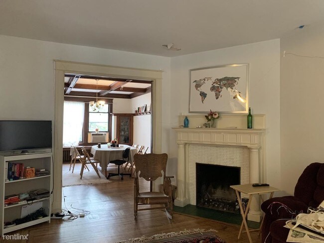 Building Photo - 5 br, 2 bath House - 1660 Hobart St NW
