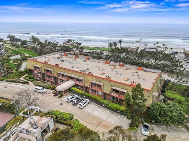 Foto del edificio - 1562 Camino Del Mar