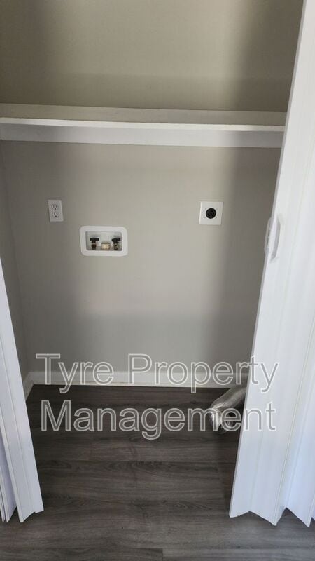 Building Photo - 303-A Alice Drive