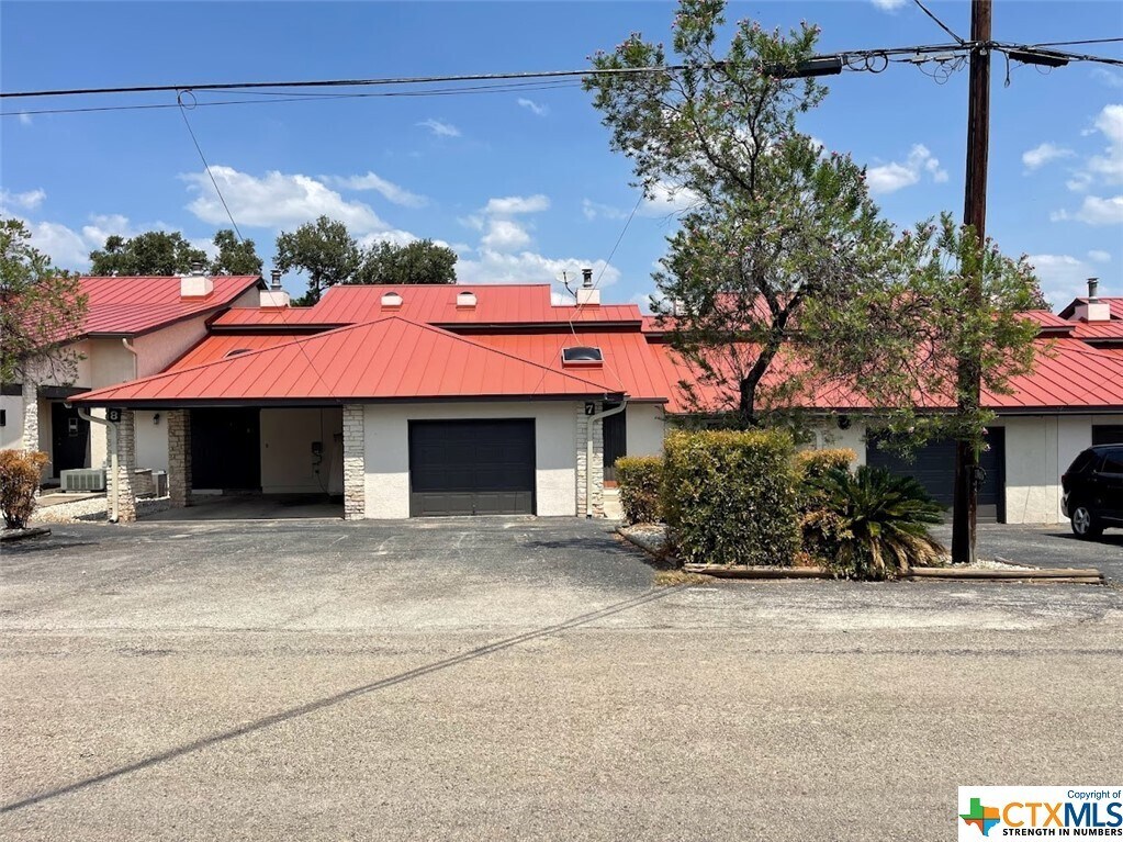 315 Watts Ln Unit 7A, Canyon Lake, TX 78133 Condo for Rent in Canyon