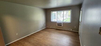 Building Photo - 3278 N Dousman St