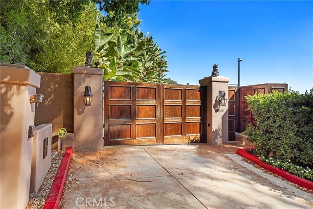 Foto principal - 1316 Beverly Grove Pl