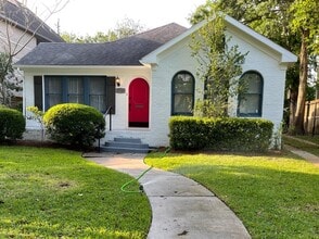 Building Photo - 3720 Jardin St
