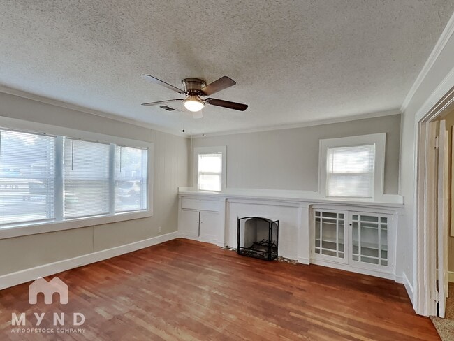 Building Photo - 2208 28th St