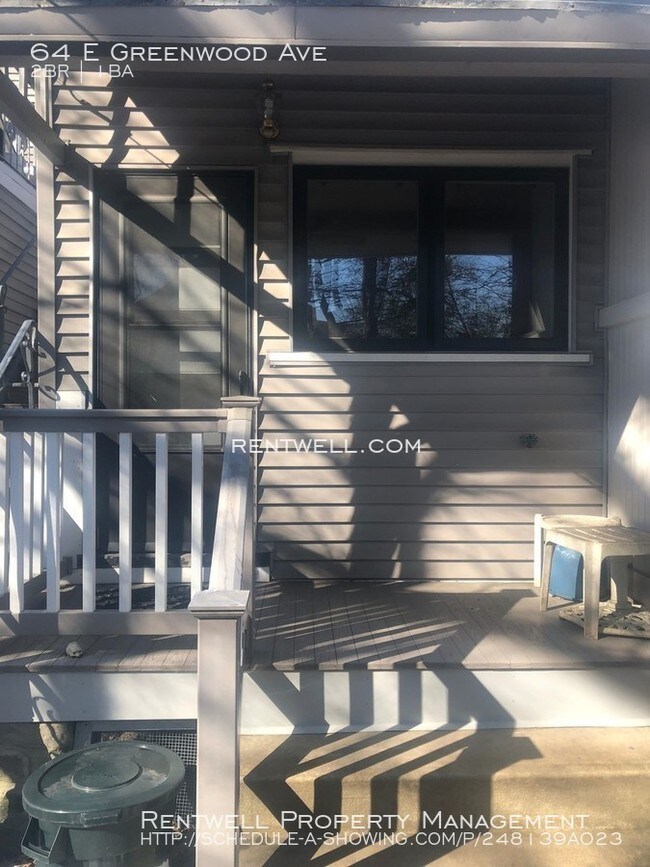 Foto del edificio - 64 E Greenwood Ave