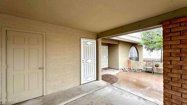 Foto del edificio - 14220 N Galatea Dr