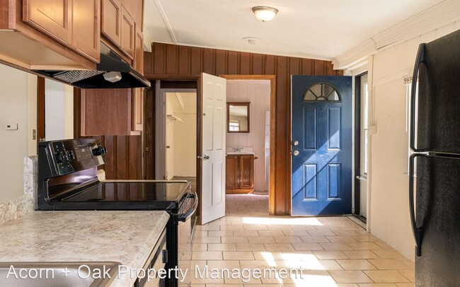 Building Photo - 1 br, 1 bath House - 615 Bellhaven St. Unit B