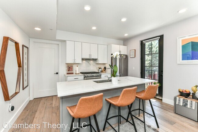 Building Photo - 2 br, 2 bath House - 1245 N Pierce St #2